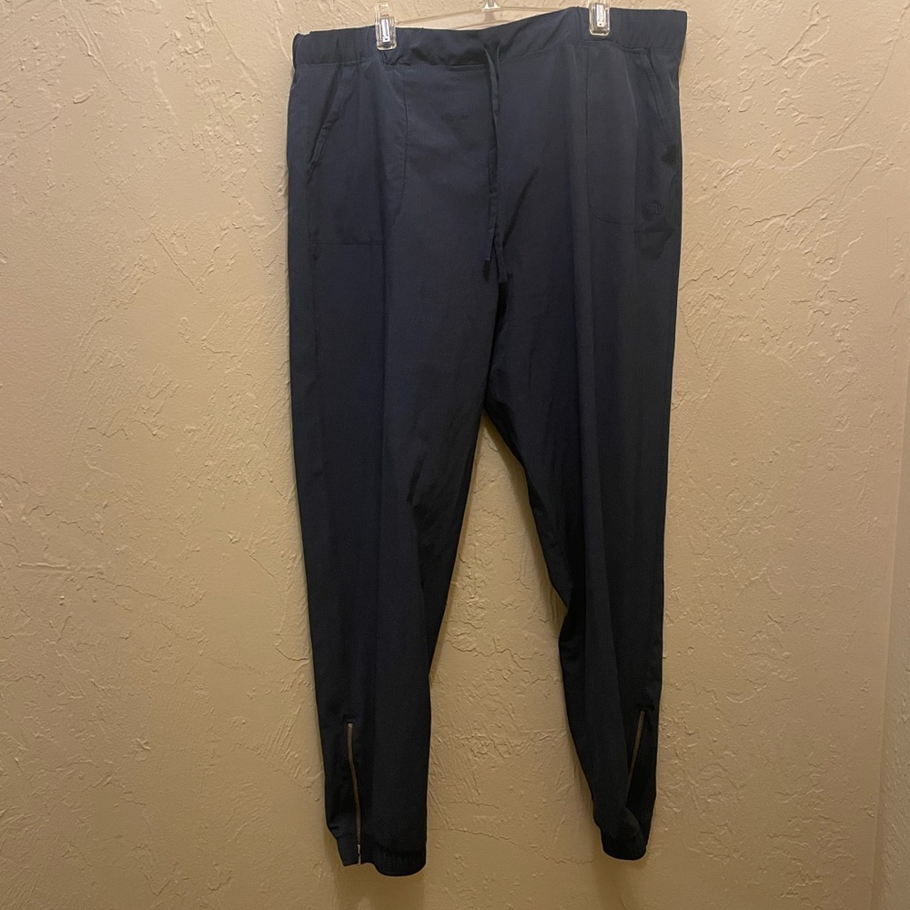 Albion Navy Jogger Sweatpants with Ankle Zips
